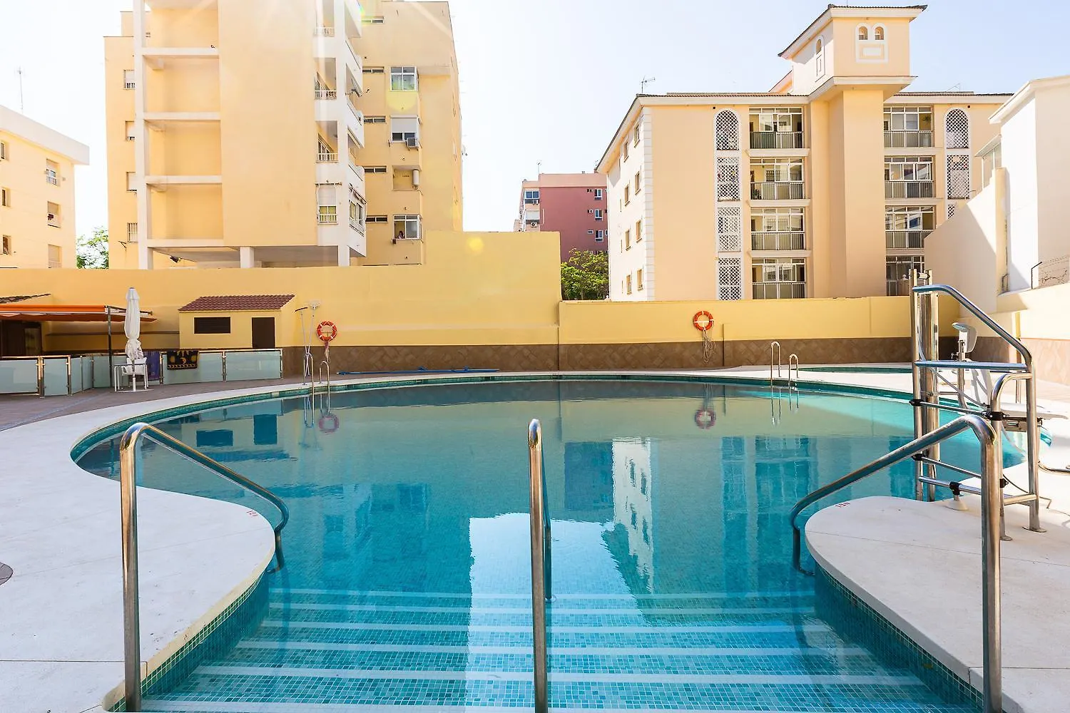 Apartament Ver4 - Centro A 100 Metros - Playa A 600 Metros - Wifi - Piscinas - Fire Stick Amazon Torremolinos